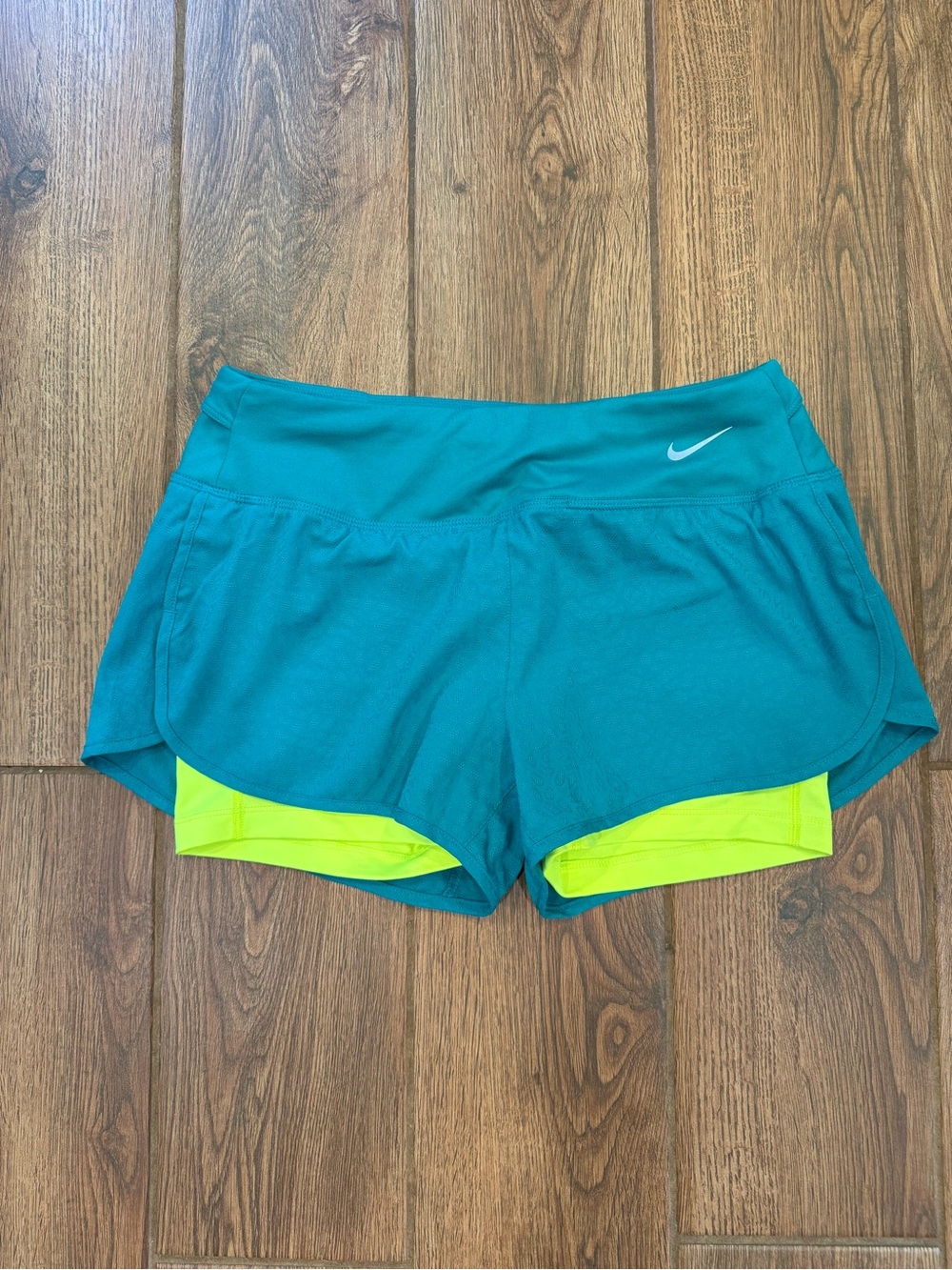 Nike Women’s Teal Shorts with Neon Yellow Liner Drawstring Pocket Size S